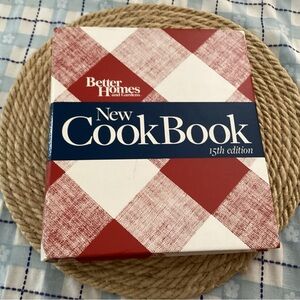 Better Homes and Gardens Red and White Checkered Cookbook